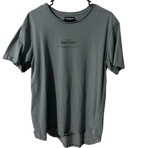 Disrupt T-Shirt Size L